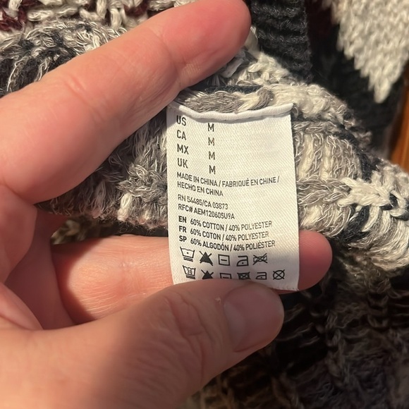 American Eagle outfitters long  heavy knit open cardigan sweater size medium. - Picture 5 of 5